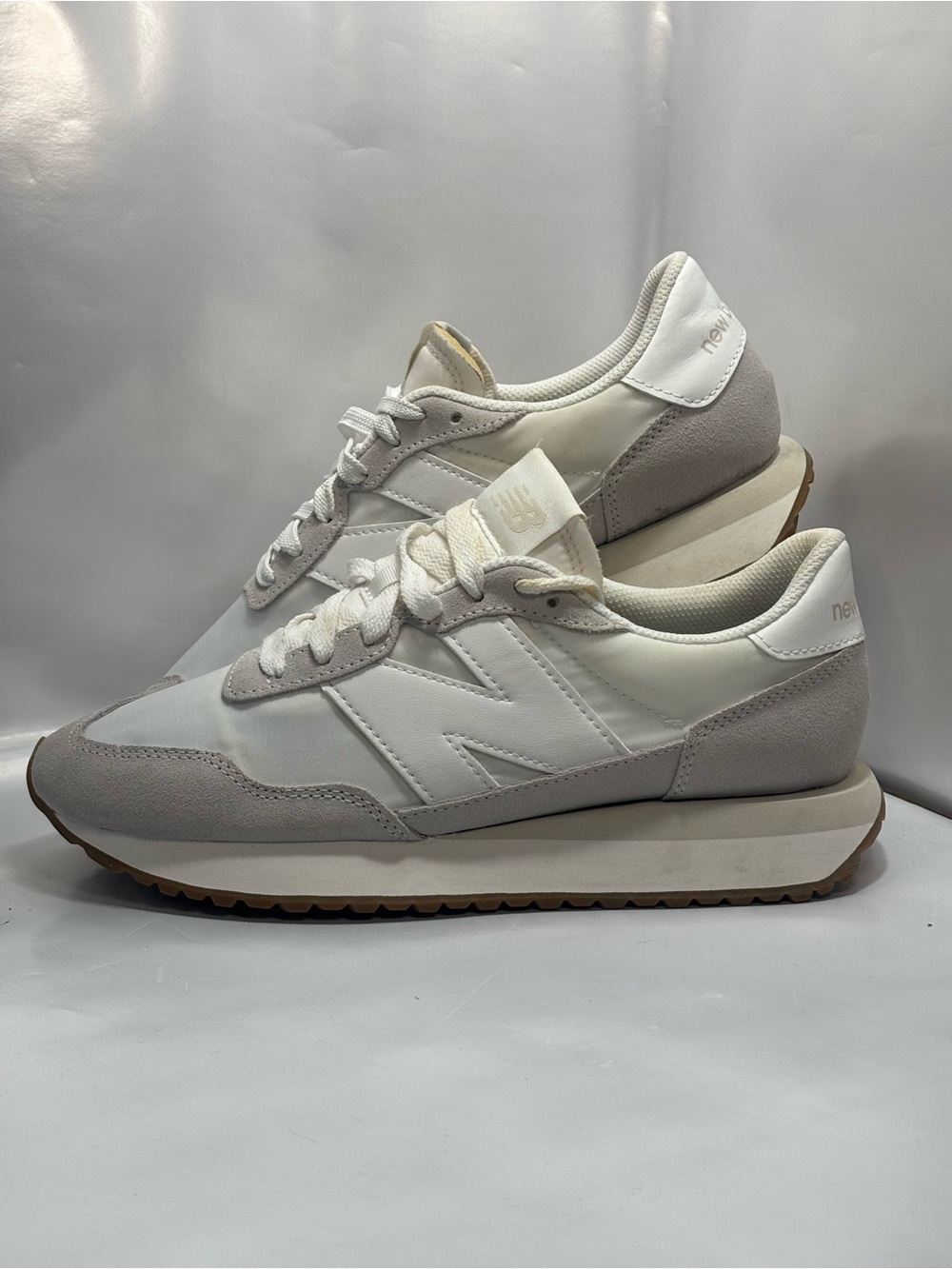 New Balance Women's Size 8.5 237 WS237NN Sneakers White/Nimbus Cloud Gray Suede